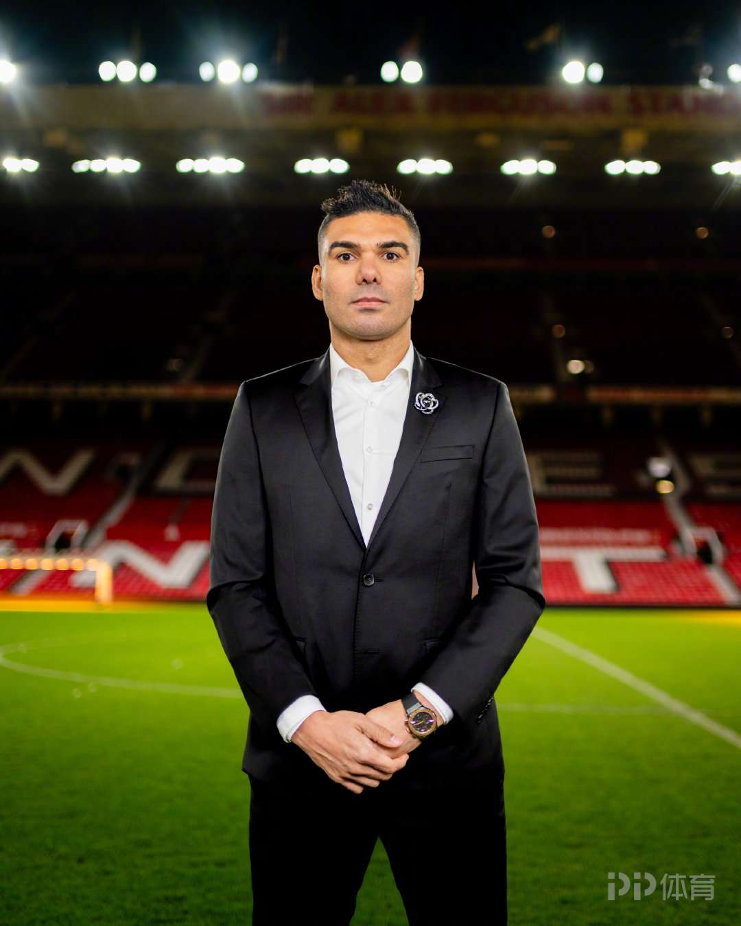 曼聯(lián)官方：卡塞米羅本賽季結(jié)束后合同到期將離隊